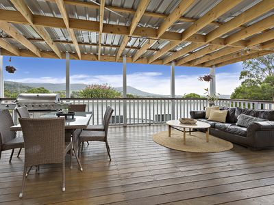 218 Farmborough Road, Farmborough Heights