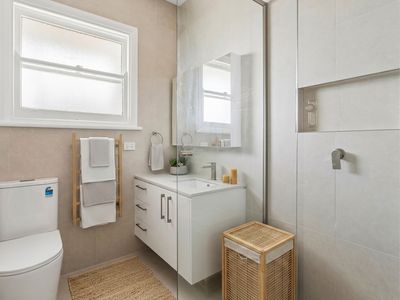 15 Ellen St, Parkdale