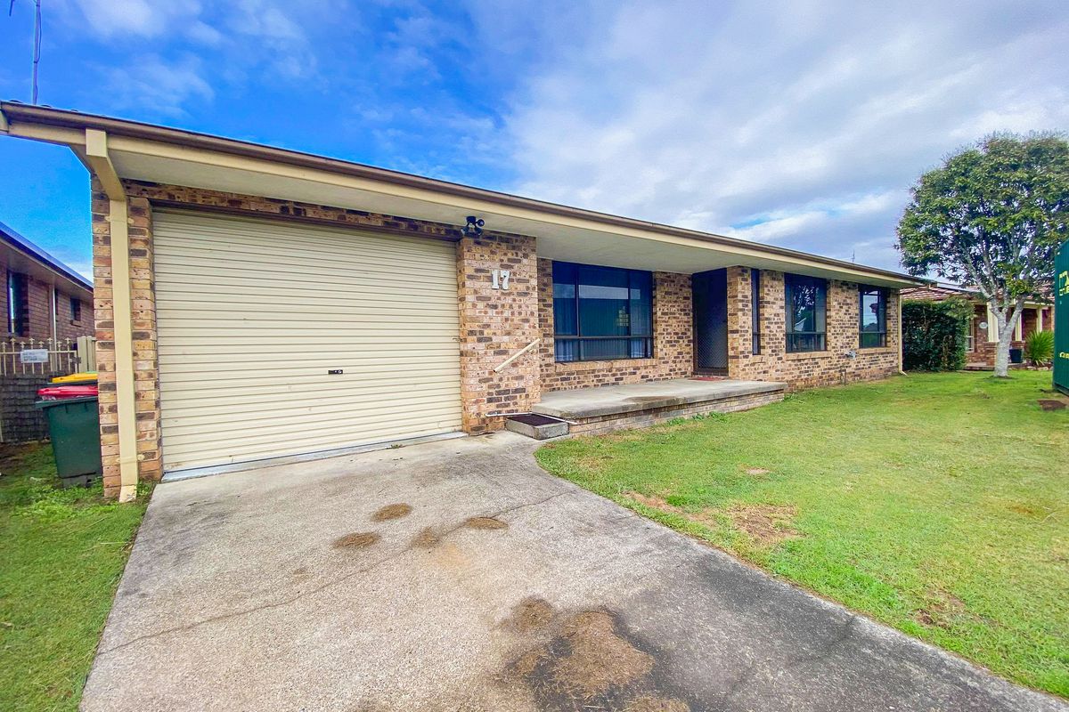 17 Hickory Crescent, Taree