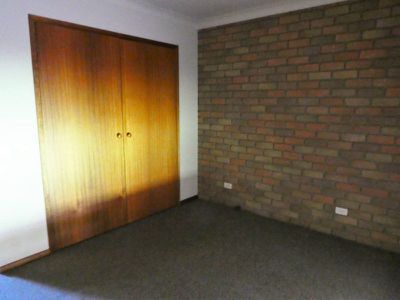 32B Oak Street, Seymour