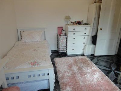 20 Wollongong Road, Arncliffe