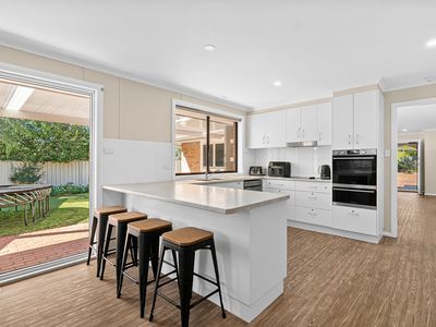 2 Paruna Place, North Nowra