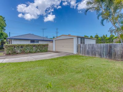 1 Chestnut Drive, Murrumba Downs