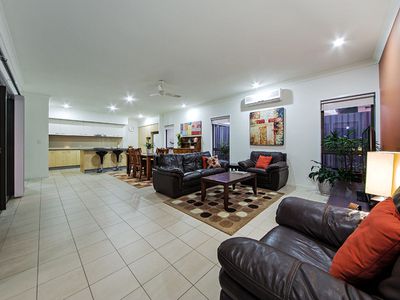 15 Hawksbury Crescent, Wakerley