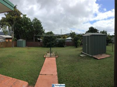 5 Armstrong Street, Atherton