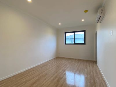 18A Royal Crescent, Rochedale