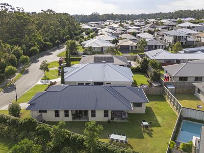 15 Lysaght Drive, Pimpama
