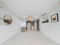 unit 201 / 8 Hunt Street, Hamilton