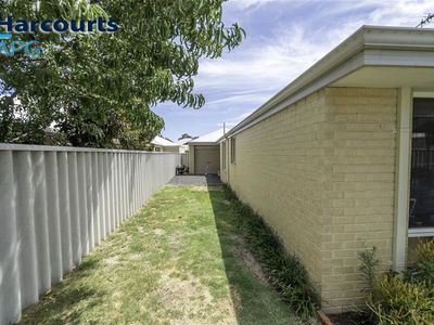 11 ARUM CORNER, Glen Iris