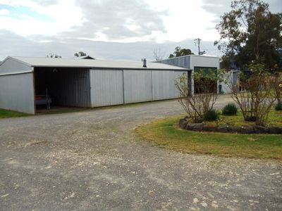 315 Mountain Creek Road , Tawonga