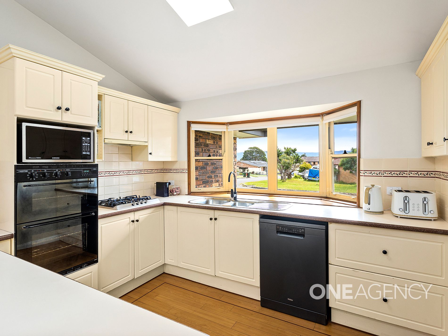 11 Thrower Avenue, Mount Warrigal