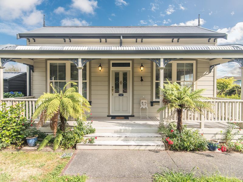 2 Martin Street, Waikanae