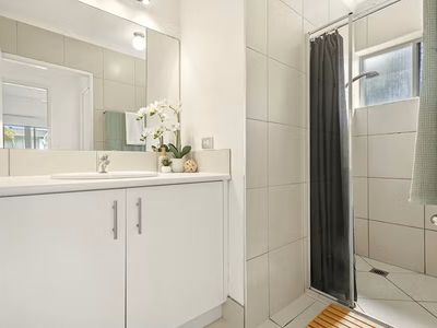 2 / 59 Neerim Drive, Mooloolaba
