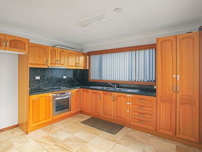 1 / 5 Shelllharbour Road, Lake Illawarra