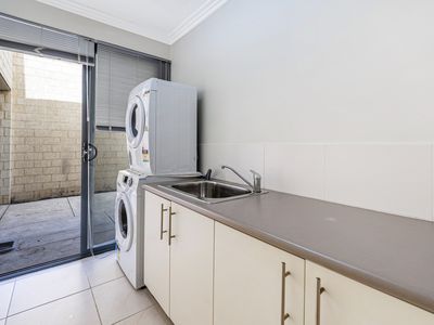 2 / 3 Sloan Street, Rockingham