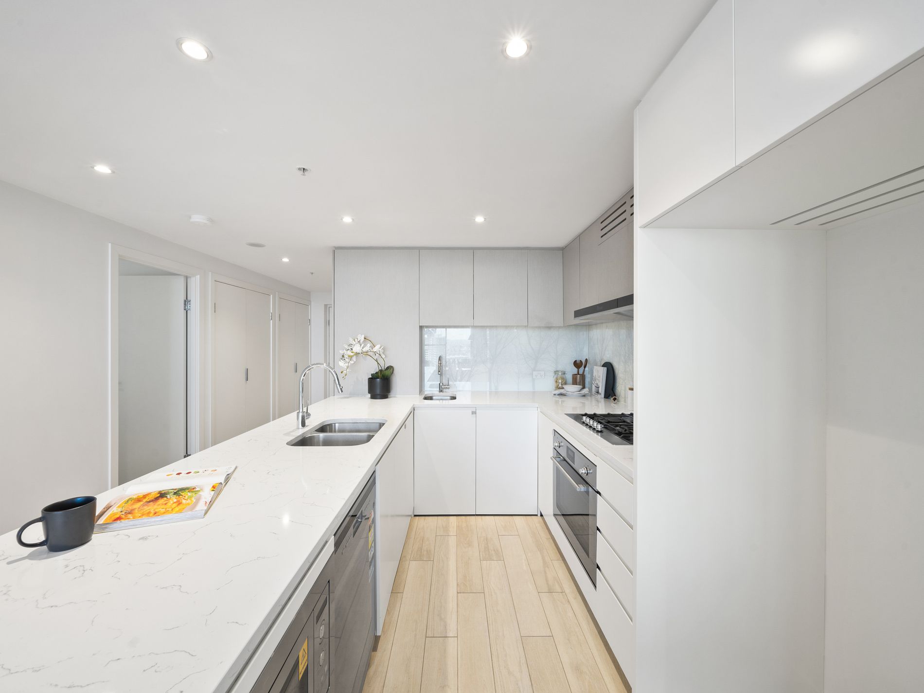 2413 / 11 Wentworth Place, Wentworth Point