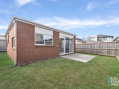 7 Freiberger Grove, Clyde North