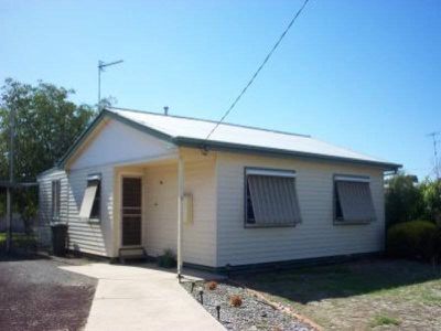 6 Queen Street, Horsham