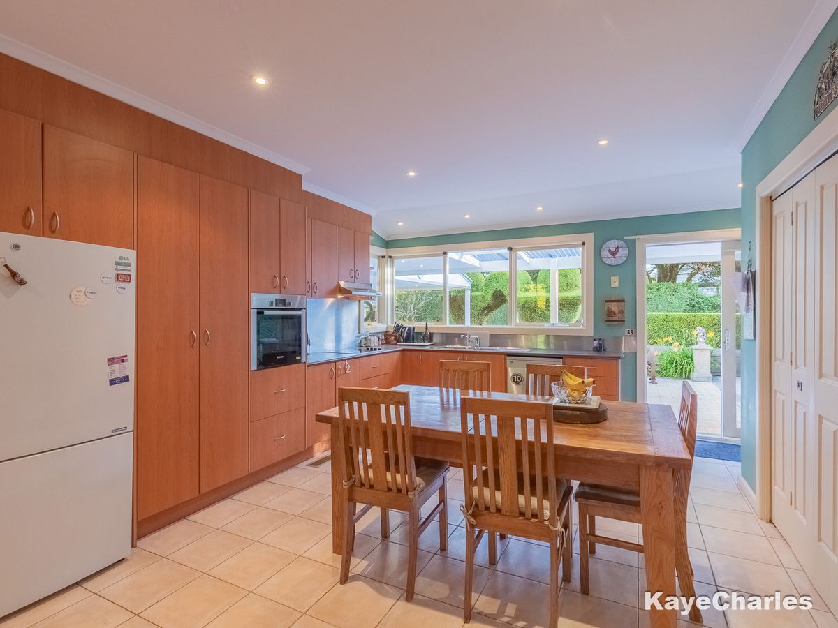 15 Burton Road, Beaconsfield Upper