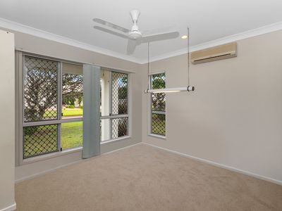33 Meadowbrook Drive, Aitkenvale