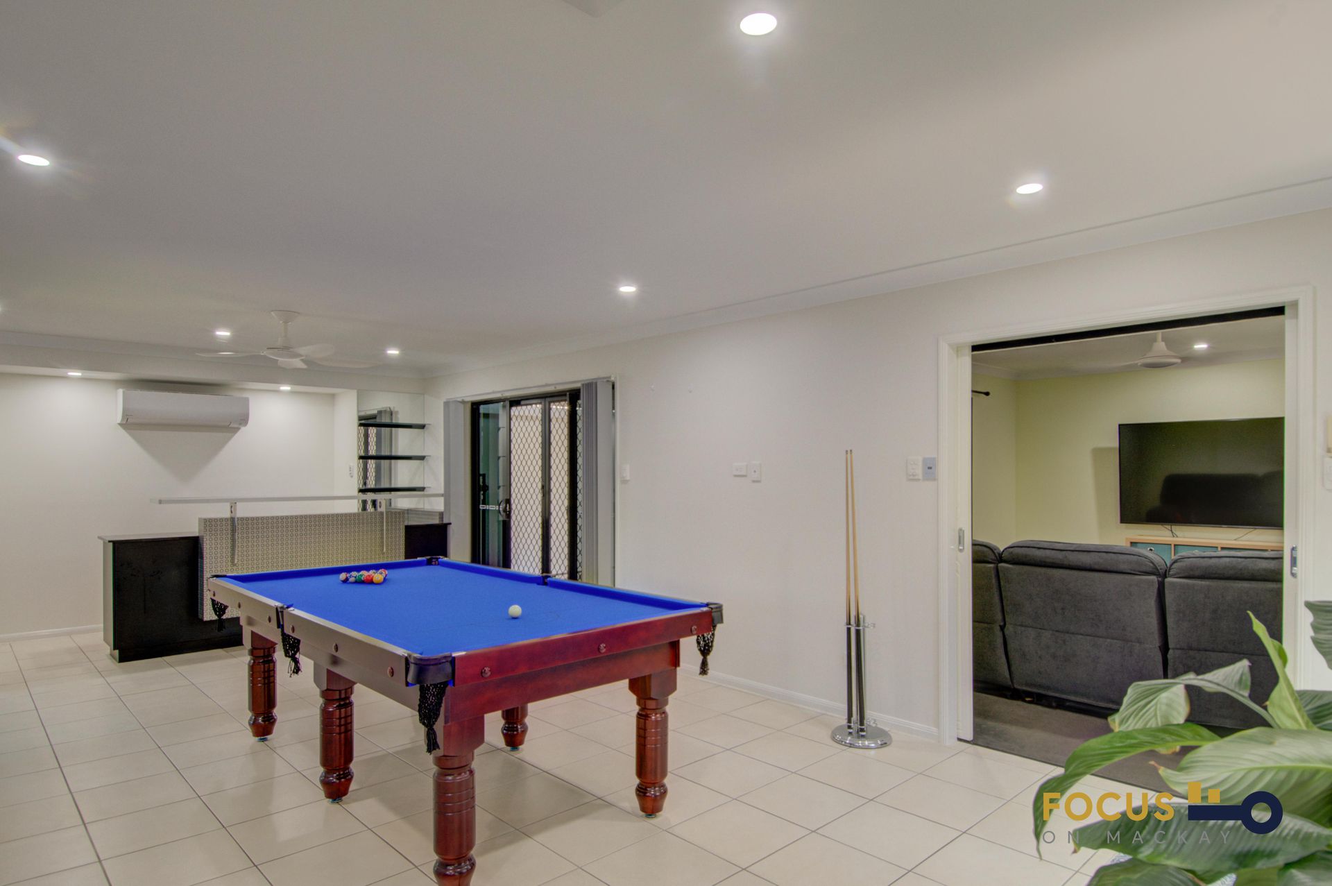 1 Gingham Street, Glenella
