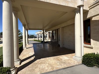 145 Barnes Boulevard, Horsham