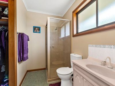 40 Mountain River Road, Mountain River