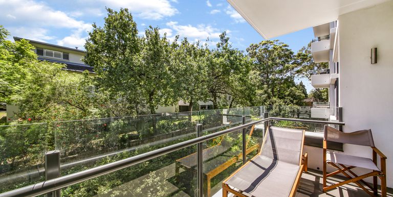 2202 / 280-288 Burns Bay Road, Lane Cove