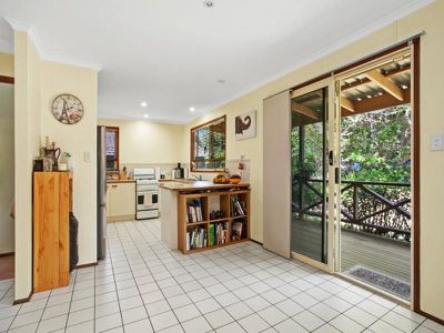 22 Foedera Crescent, Tewantin