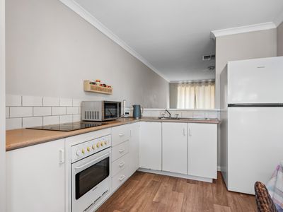 12 / 579 Hannan Street, Somerville