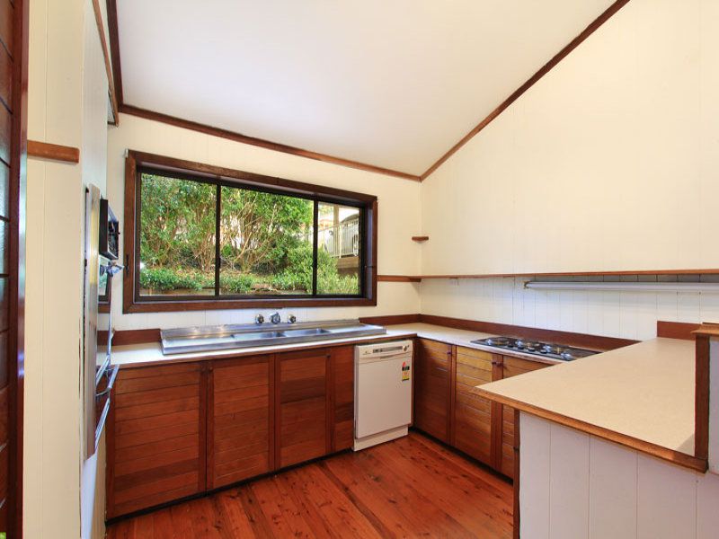 35 Ashley Avenue, Farmborough Heights