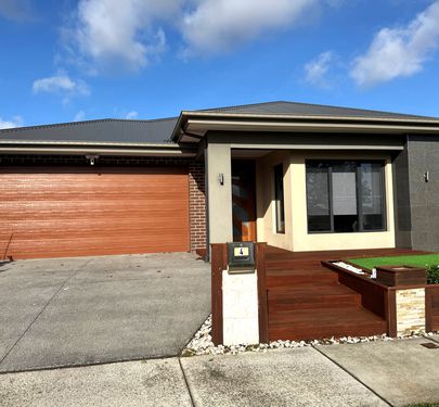 4 Solar Close, Cranbourne East