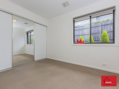 11 Annie Douglas Street, Casey