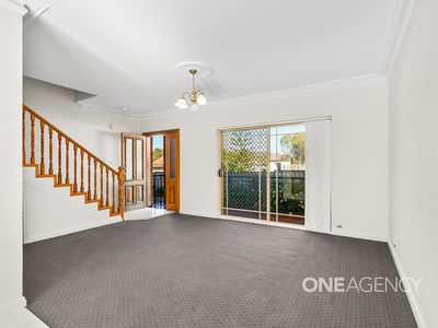 2 / 14 Morton Street, Huskisson