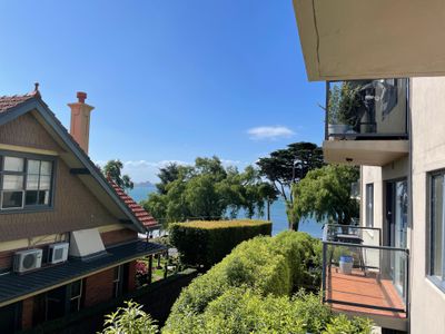 8 / 50 Eastern Beach Road, Geelong