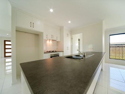 16 Companion Way, Cannonvale