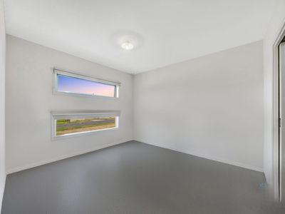 20 / 5 Thomas Carr Drive, Tarneit