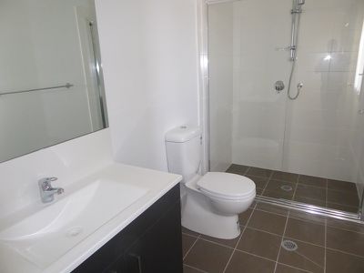7 Hill Street, Bardia