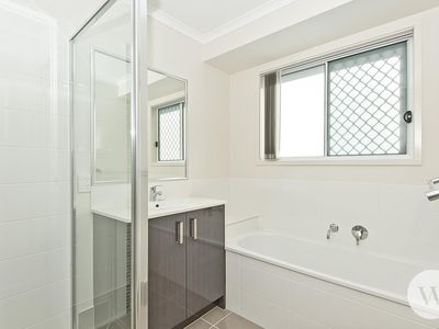 22 Wedge Tail Court, Griffin