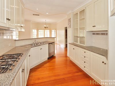 14 Bowden Street, Horsham