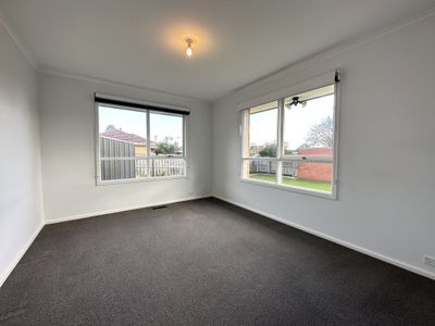 2 Avis Court, Forest Hill