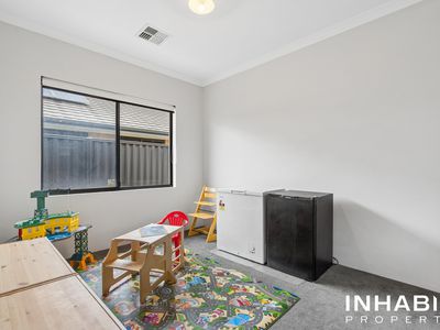 6 Fairmile Street, Bushmead