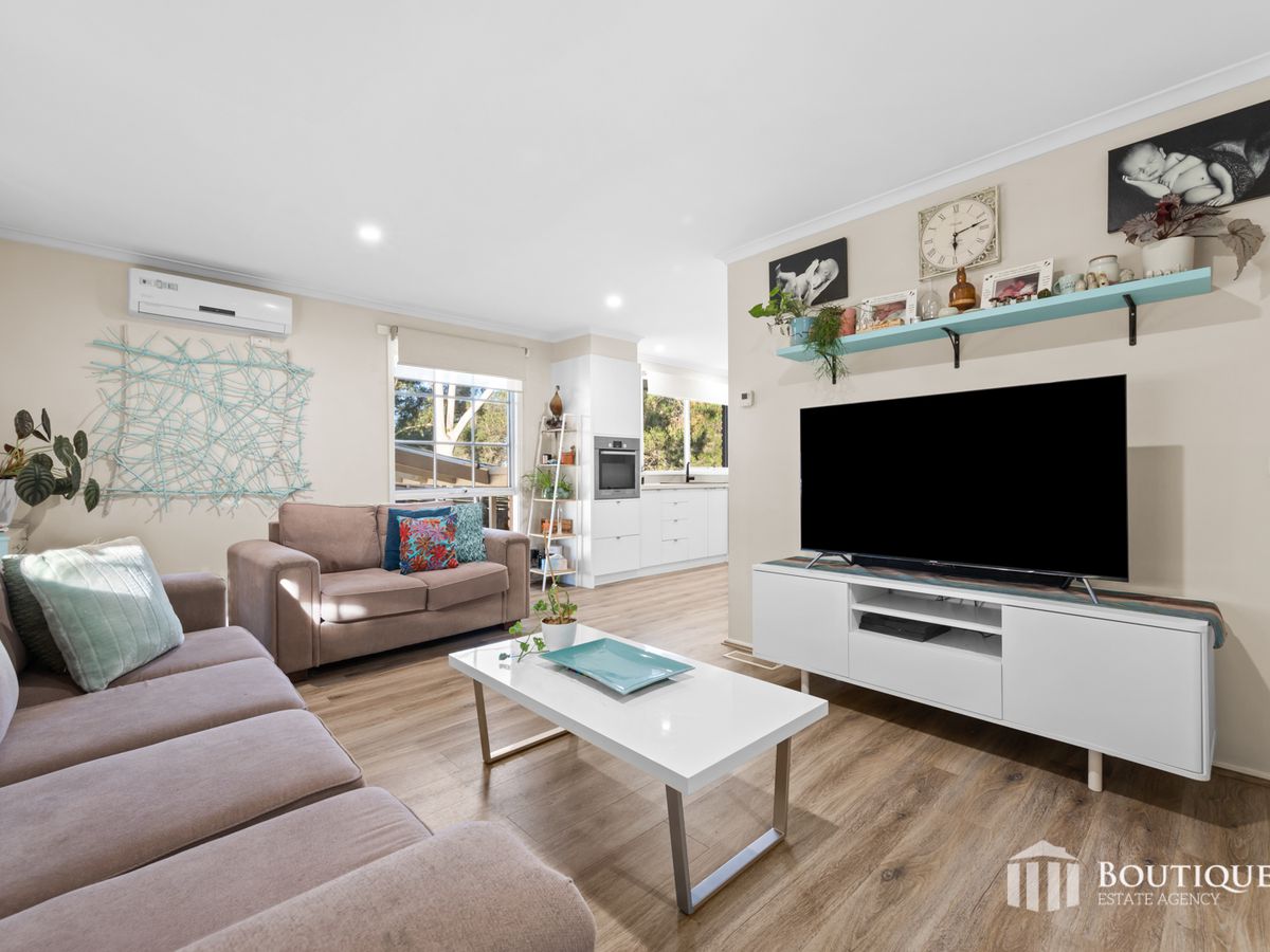11 Briar Hurst Avenue, Dandenong North
