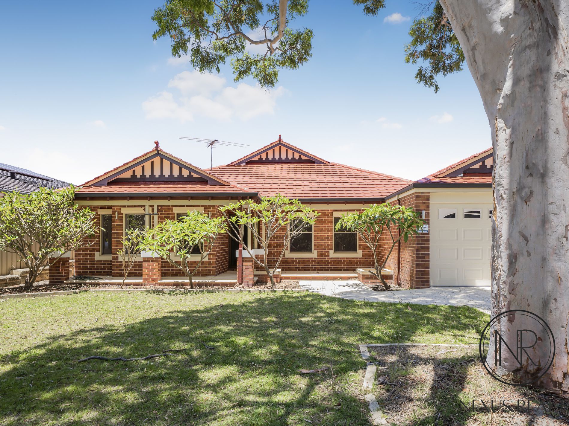 70 Golf Links Drive, Carramar