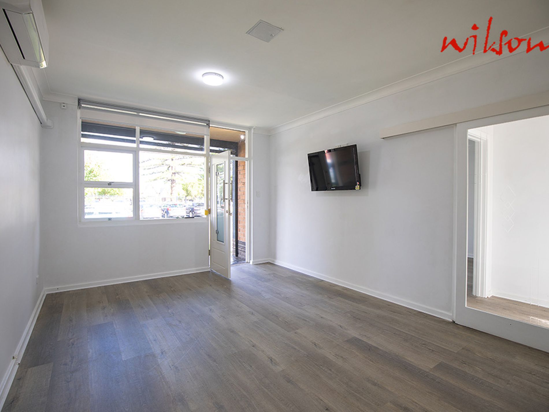 1 / 4 Dunbar Terrace, Glenelg East
