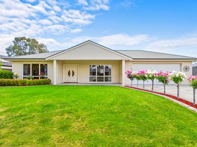 40 Marilyn Way, Sale