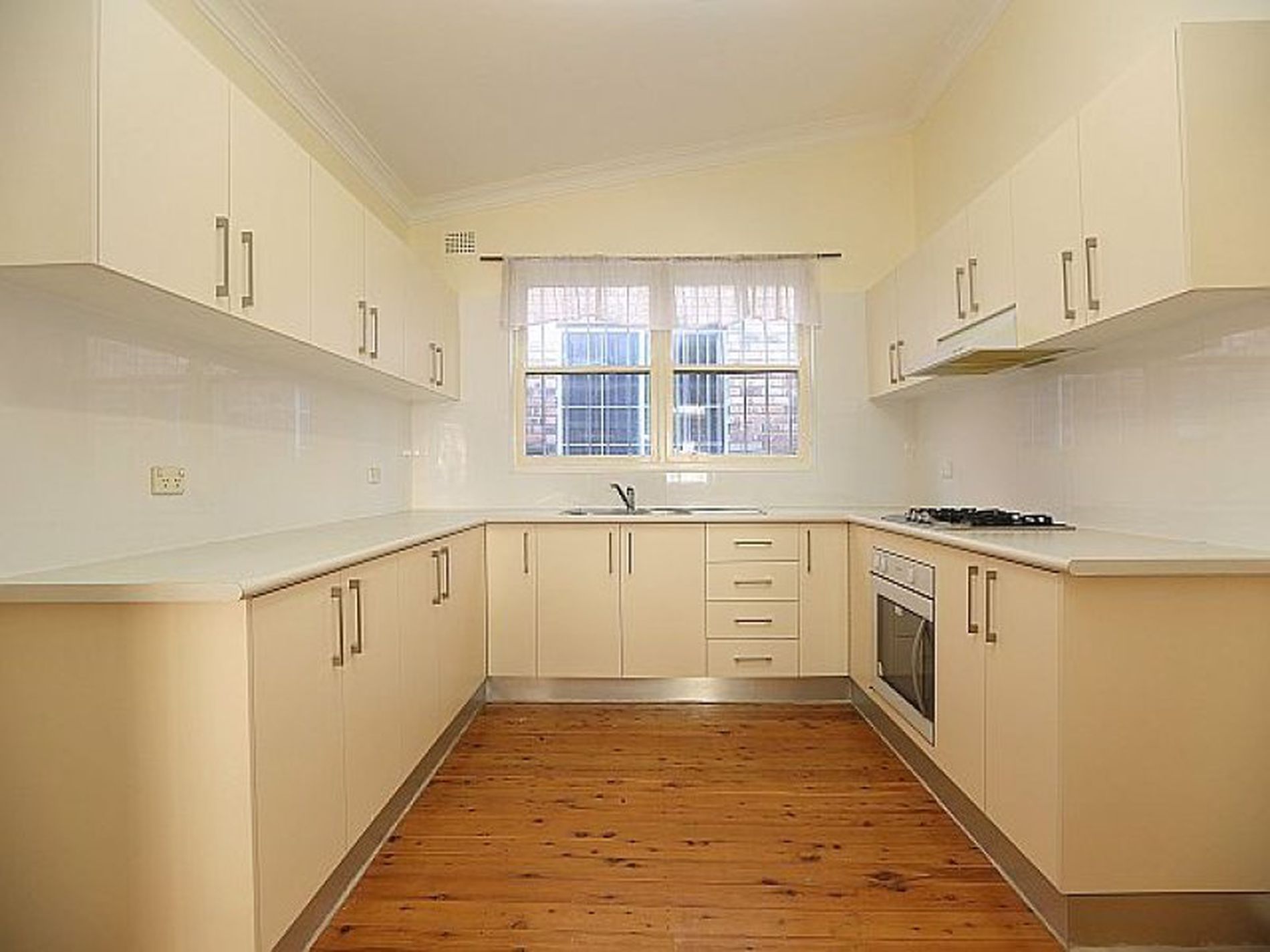 4 The Boulevarde, Yagoona