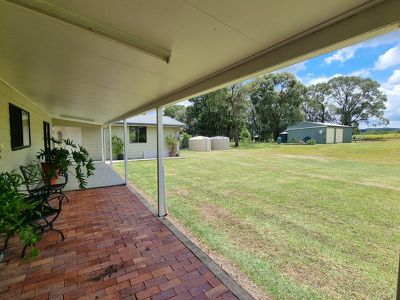 25 Edison St, Monto