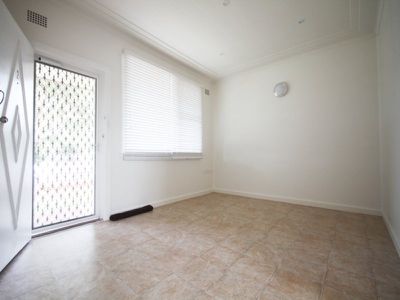 2A Rosemont Street North, Punchbowl