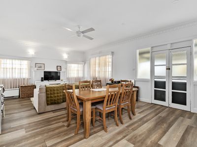 10 Osborne Street, Finley